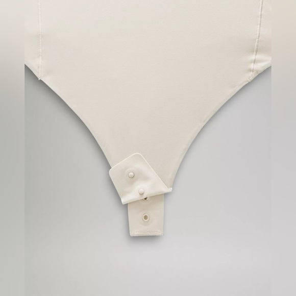 Lululemon Wundermost Ultra Soft Nulu Square Neck Long Sleeve Bodysuit - Size XS - Picture 12 of 12